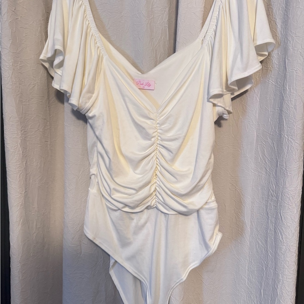 Pink Lily Cream Ruched Top